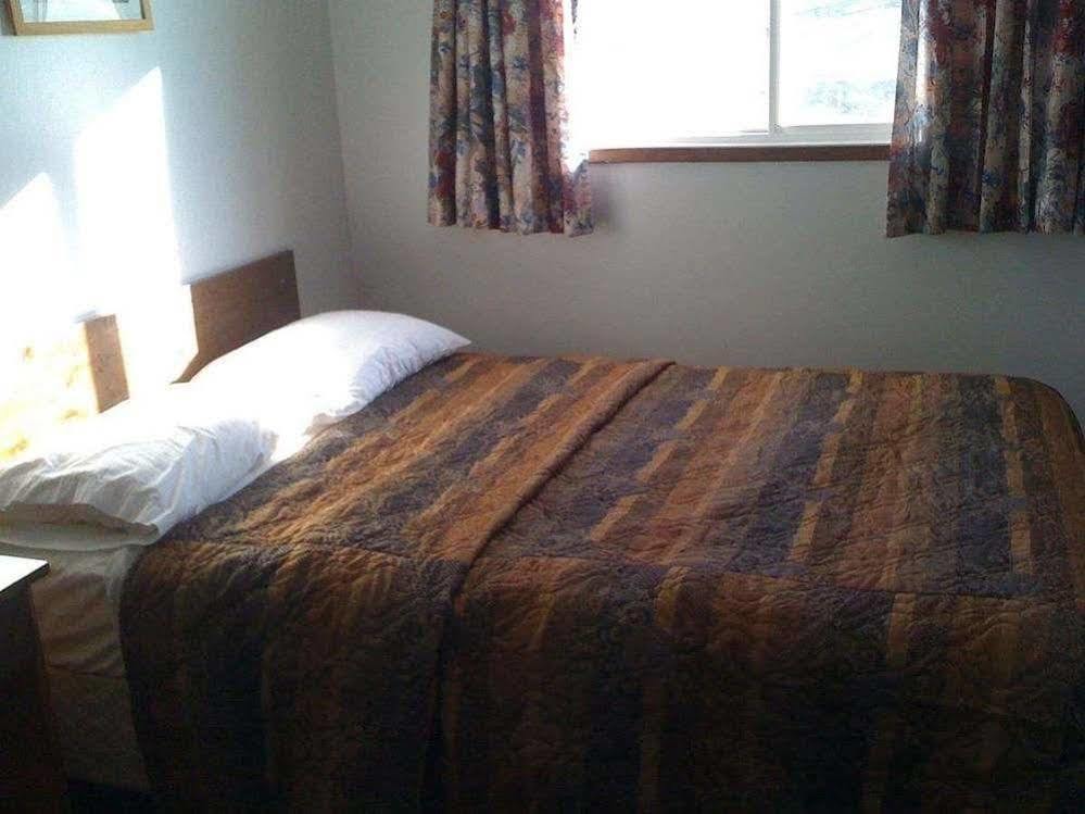 Moosomin Motel Esterno foto