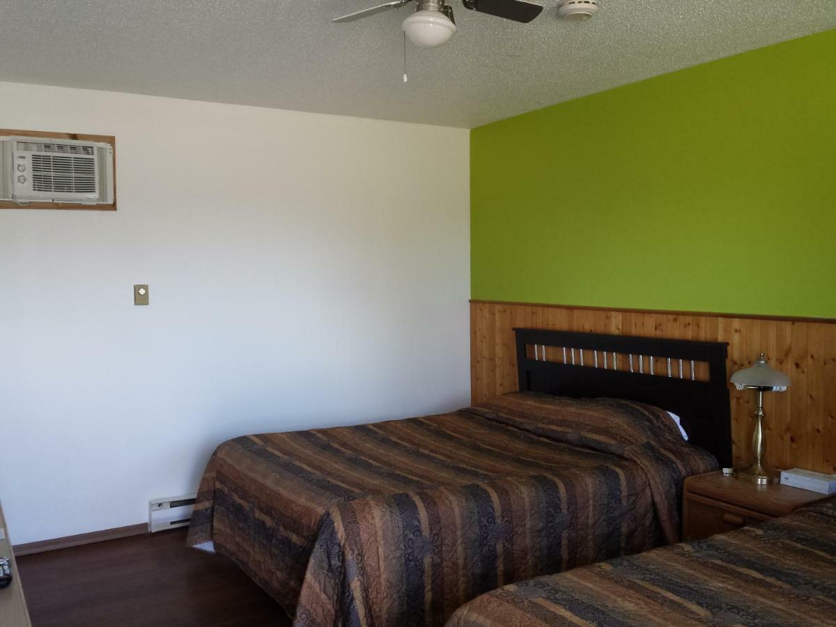 Moosomin Motel Esterno foto